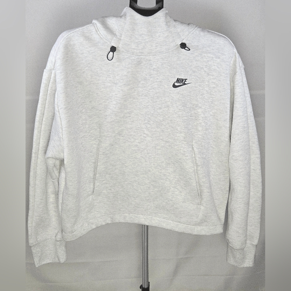 Women's Nike Tech Heathered Grey Oversize Cropped Pullover Hoodie, Medium